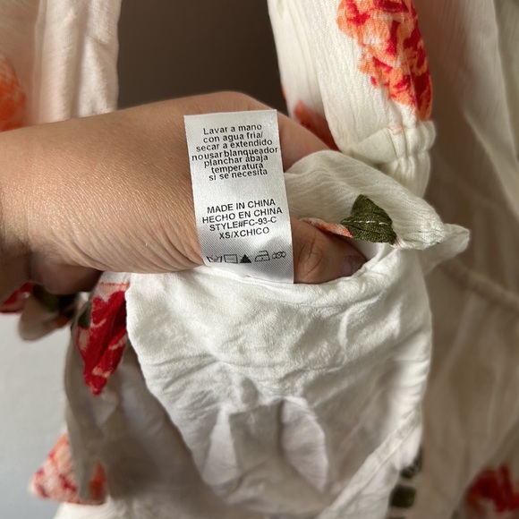 Vici White Floral Swing Romper - Picture 9 of 10